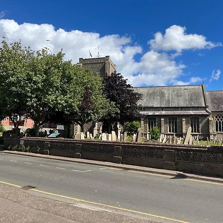צ'סטרפילד Large 2-Bed House Derbyshire Off Chatsworth Rd מראה חיצוני תמונה