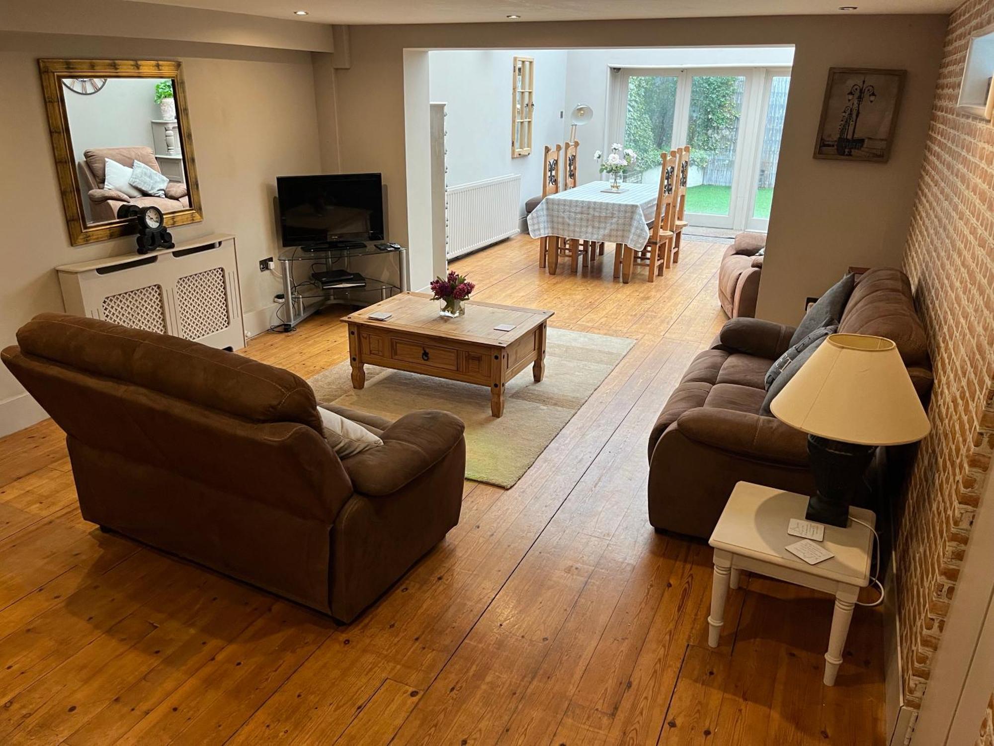 צ'סטרפילד Large 2-Bed House Derbyshire Off Chatsworth Rd מראה חיצוני תמונה