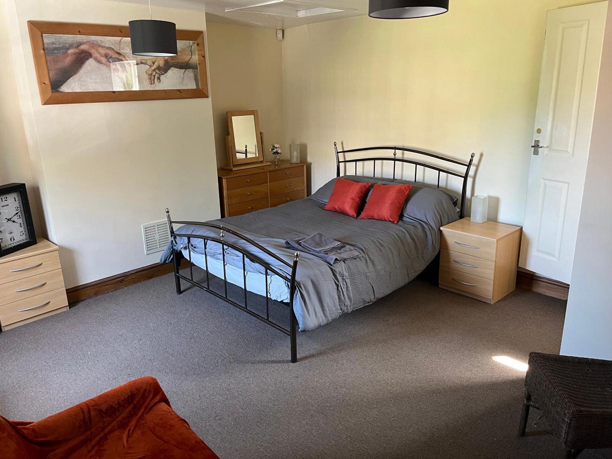 צ'סטרפילד Large 2-Bed House Derbyshire Off Chatsworth Rd מראה חיצוני תמונה